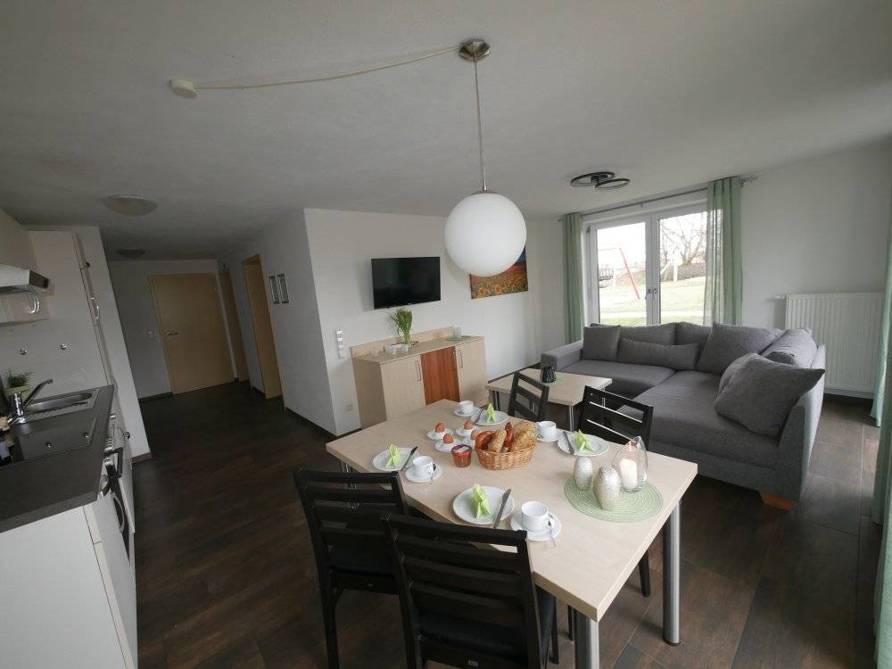 70 M² Apartamento ∙ 2 Habitaciones ∙ 4 Huéspedes - Ochsenhausen