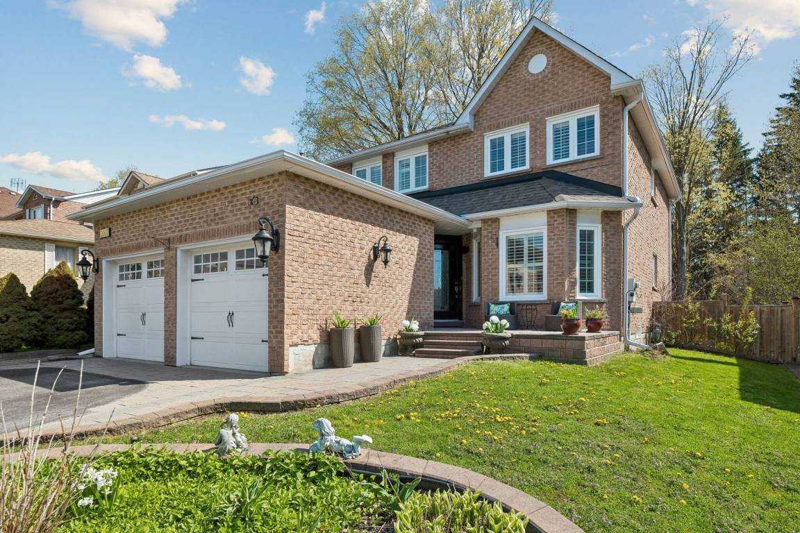 232 M² House ∙ 5 Bedrooms ∙ 8 Guests - Pickering