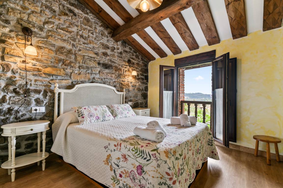 145 M² Casa ∙ 3 Habitaciones ∙ 5 Huéspedes - Villaviciosa