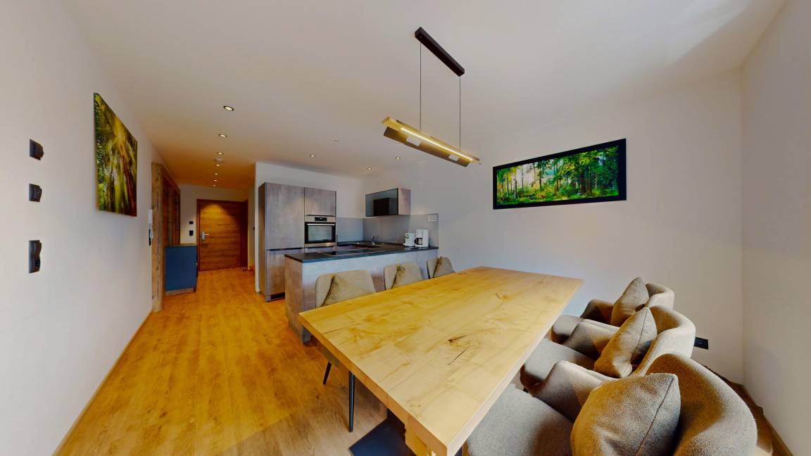 120 M² Ferienwohnung ∙ 3 Schlafzimmer ∙ 8 Gäste - Längenfeld