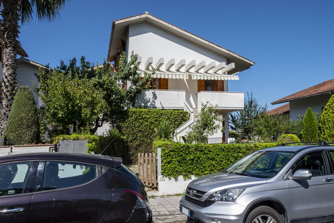 Apartment ∙ 2 Bedrooms ∙ 6 Guests - Ancona