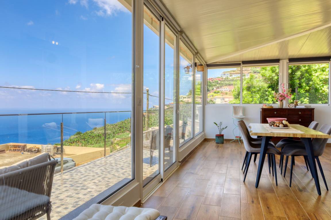 90 M² Huis ∙ 2 Slaapkamers ∙ 4 Gasten - Calheta