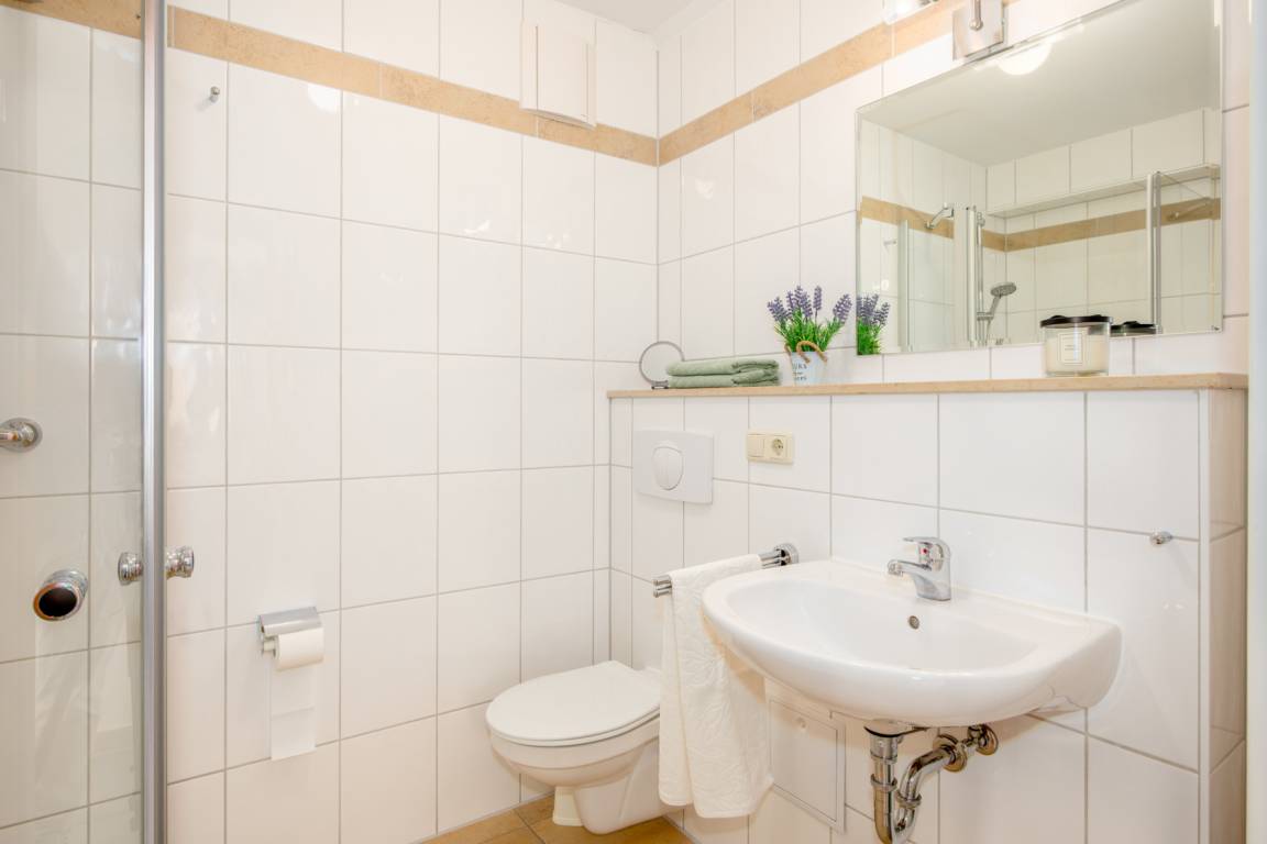 61 m² Ferienwohnung ∙ 2 Schlafzimmer ∙ 4 Gäste – Bild 9