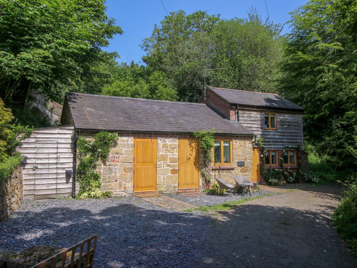 Cottage ∙ 2 Bedrooms ∙ 6 Guests - Shropshire