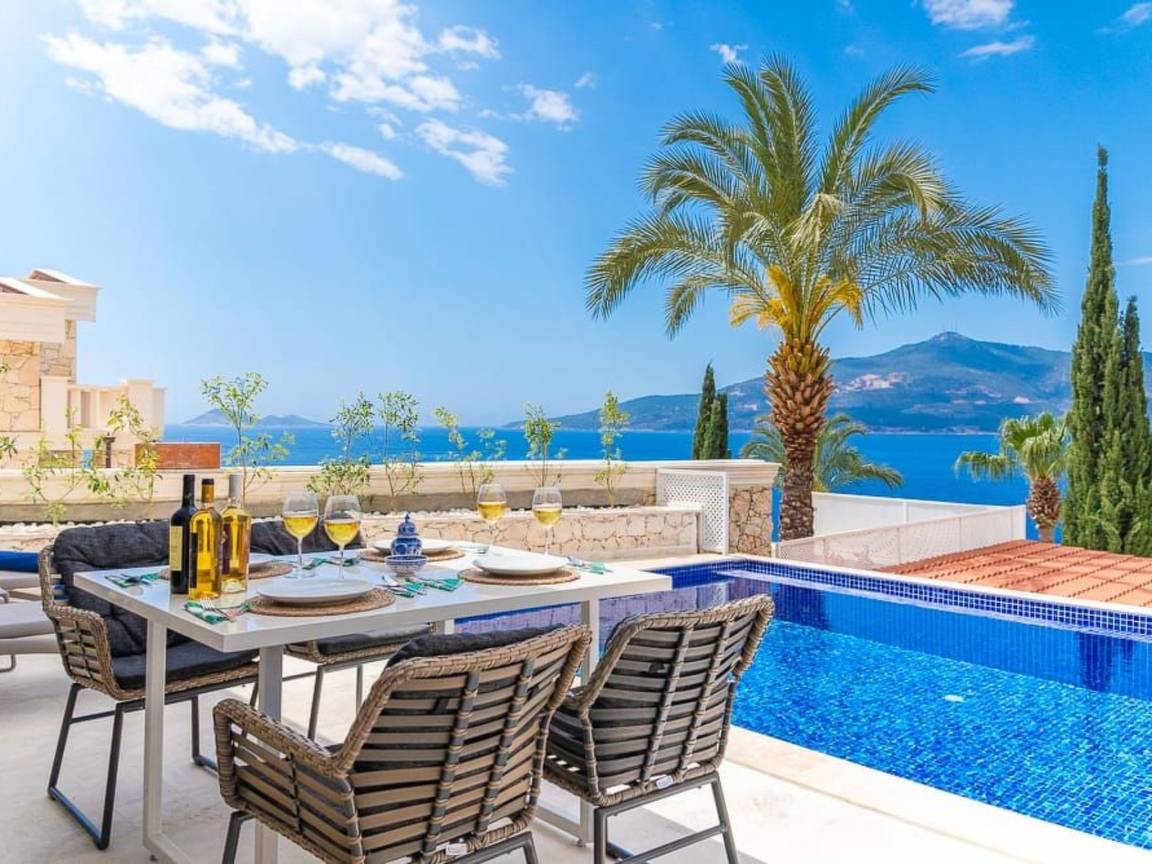 100 M² House ∙ 2 Bedrooms ∙ 4 Guests - Kalkan