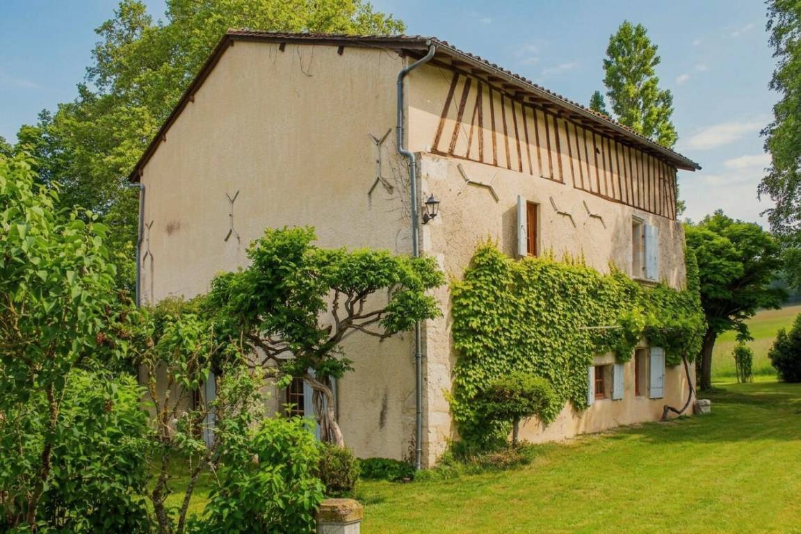 120 m&sup2; G&icirc;te 3 Schlafzimmer 6 G&auml;ste