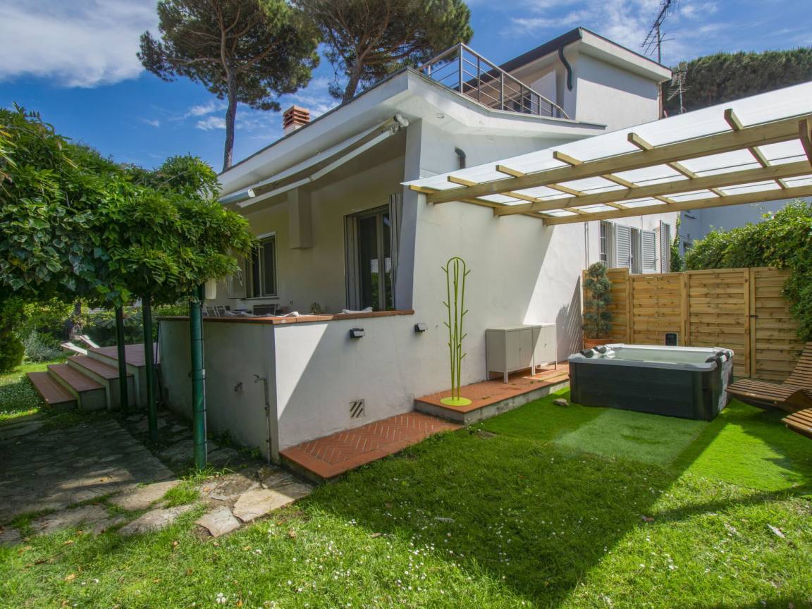 180 M² Villa ∙ 3 Chambres ∙ 6 Personnes - Pise
