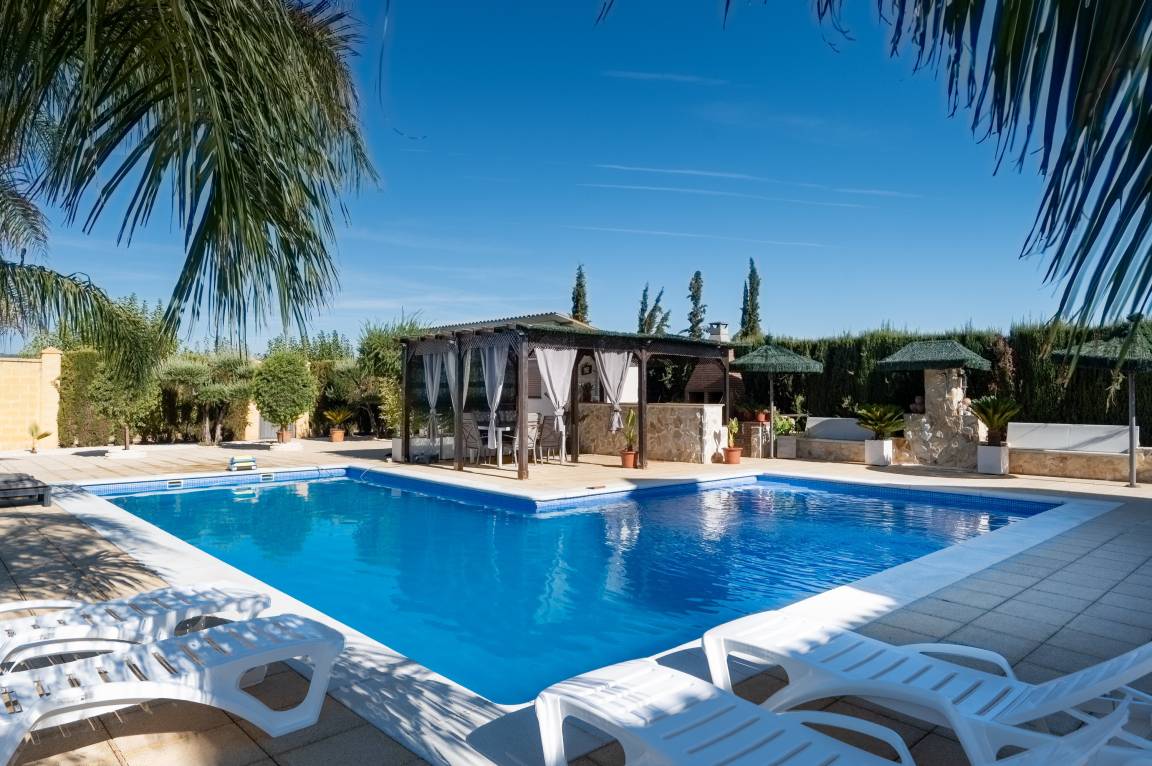 250 M² Casa ∙ 4 Habitaciones ∙ 8 Huéspedes - La Campana
