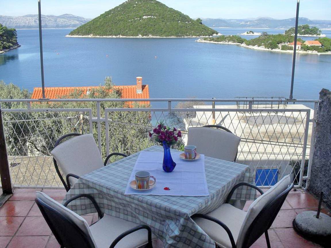 68 M² Apartment ∙ 3 Bedrooms ∙ 6 Guests - Mljet