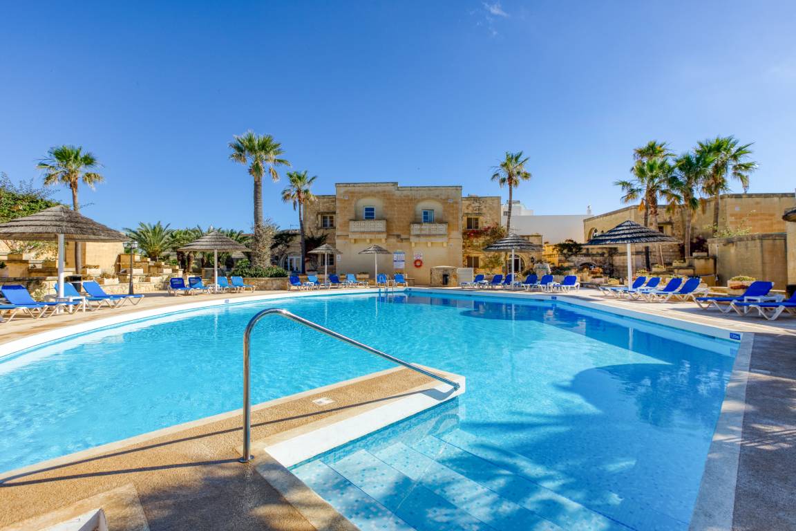 130 M² Apartment ∙ 4 Bedrooms ∙ 9 Guests - Malta