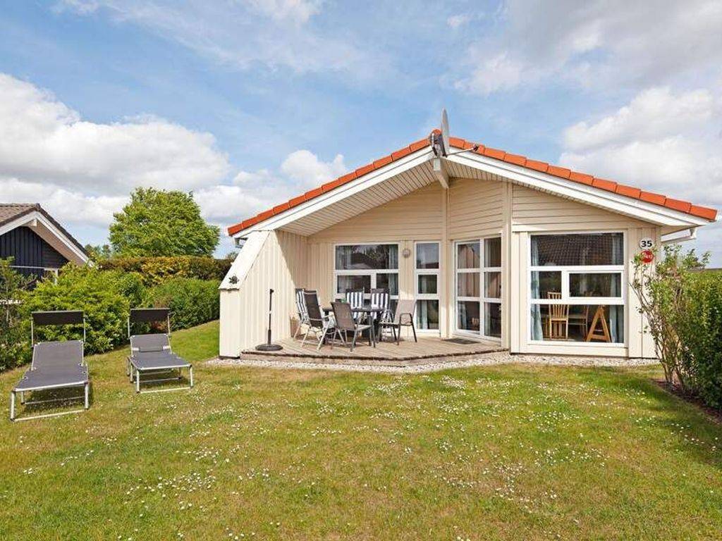 70 M² Ferienhaus ∙ 3 Schlafzimmer ∙ 4 Gäste - Grömitz