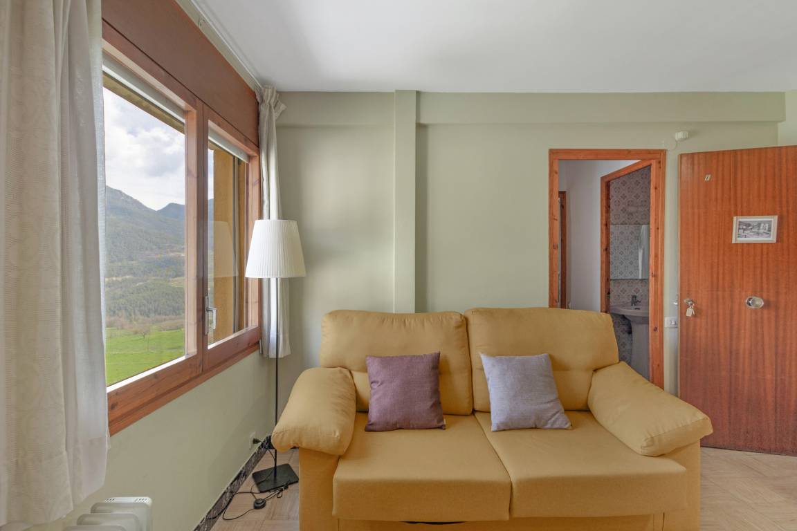 35 M² Apartamento ∙ 2 Habitaciones ∙ 3 Huéspedes - Pedraforca