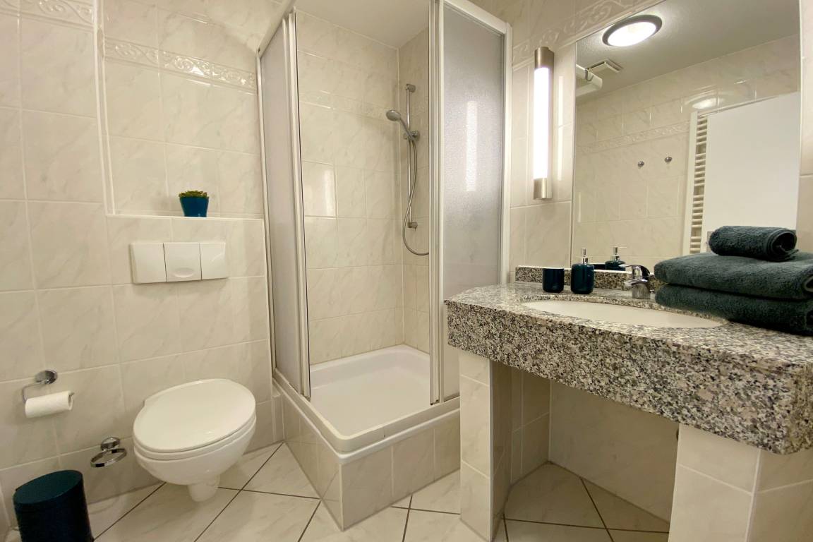 45 m² Ferienwohnung ∙ 1 Schlafzimmer ∙ 3 Gäste – Bild 9