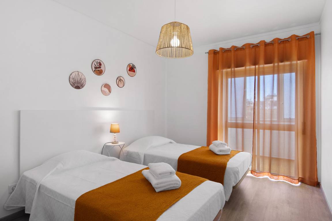 110 M² Ferienwohnung ∙ 3 Schlafzimmer ∙ 6 Gäste - Faro