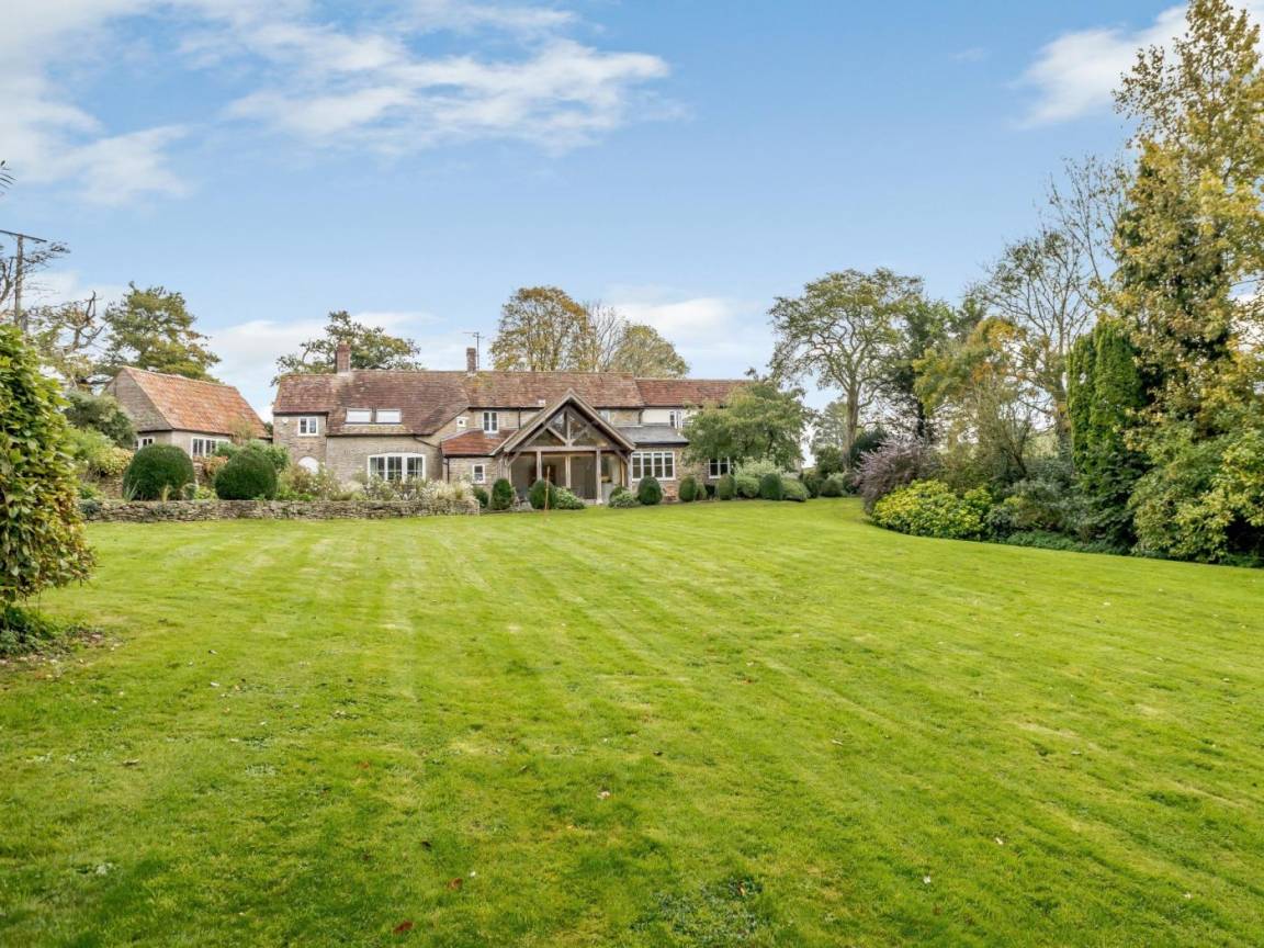 Cottage ∙ 5 Bedrooms ∙ 10 Guests - Somerset