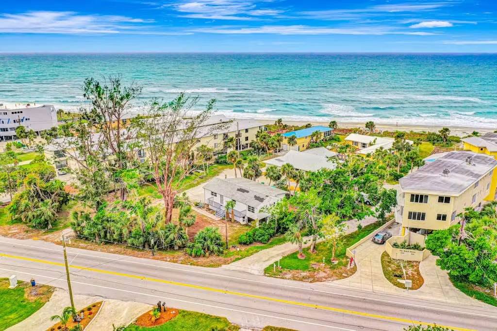 108 M² House ∙ 3 Bedrooms ∙ 6 Guests - Manasota Key, FL
