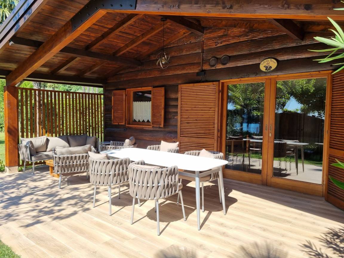 70 M² Villa ∙ 2 Bedrooms ∙ 6 Guests - Salò