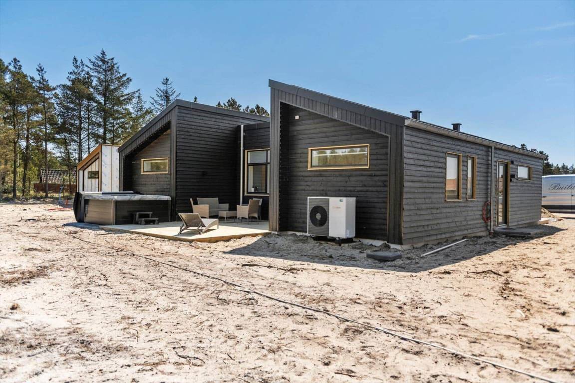 130 M² Ferienhaus ∙ 4 Schlafzimmer ∙ 8 Gäste - Blåvand