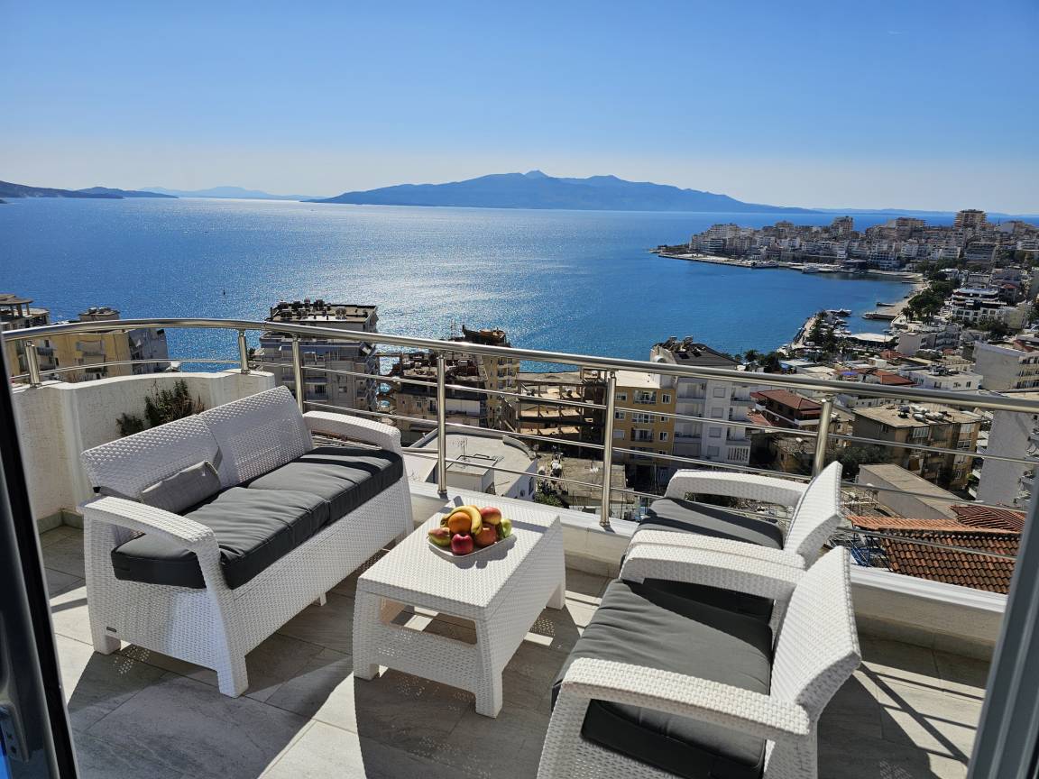 105 M² Apartment ∙ 2 Bedrooms ∙ 5 Guests - Saranda