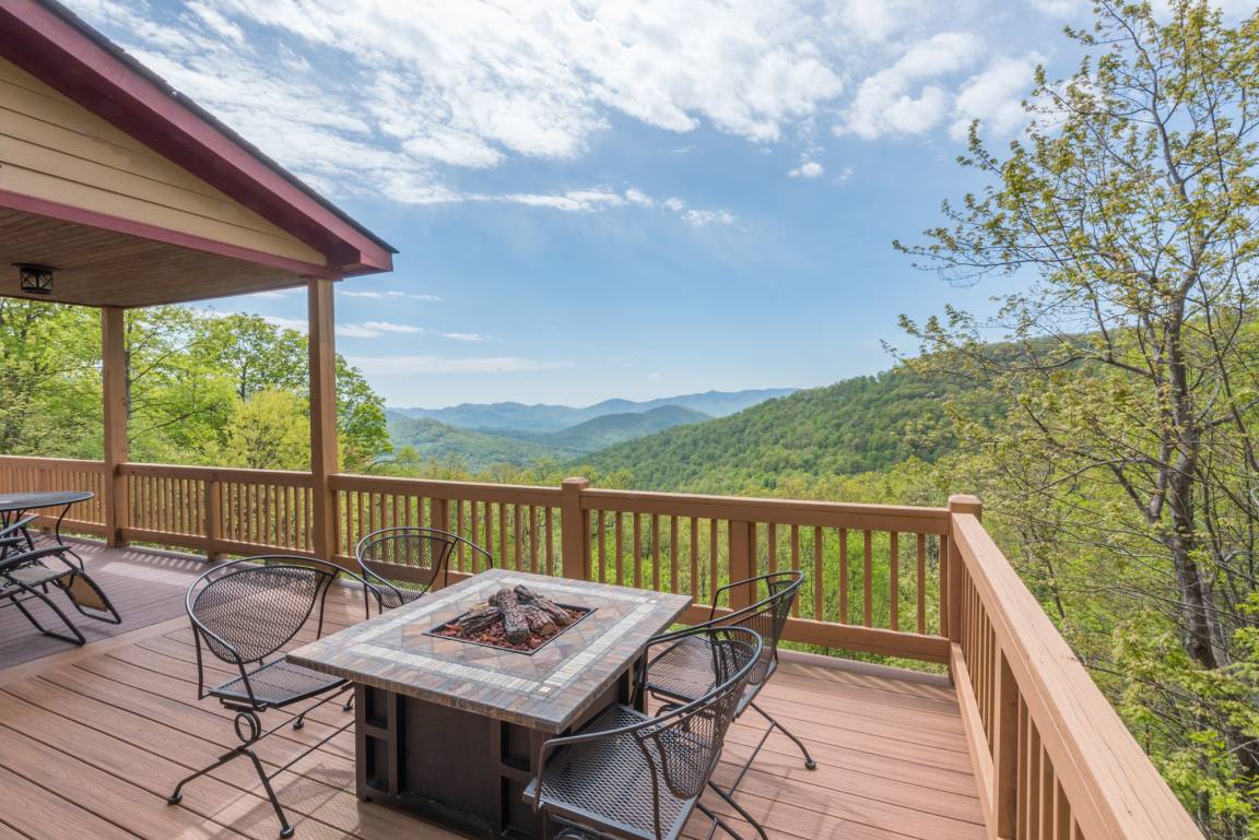 251 M² House ∙ 4 Bedrooms ∙ 8 Guests - Black Mountain, NC