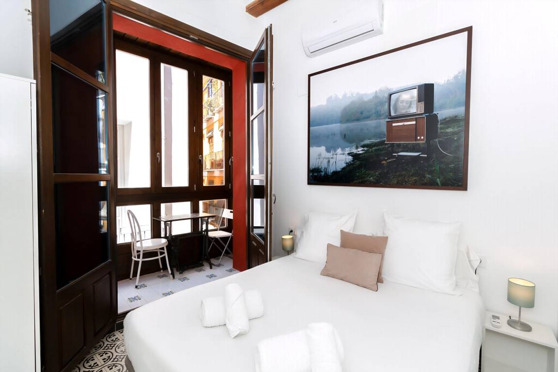 50 M² Apartamento ∙ 2 Habitaciones ∙ 4 Huéspedes - Valencia