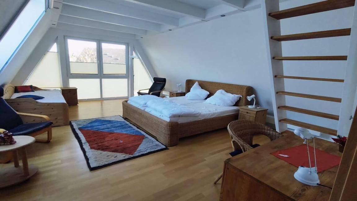 147 M² Ferienwohnung ∙ 5 Schlafzimmer ∙ 9 Gäste - Kratzeburg