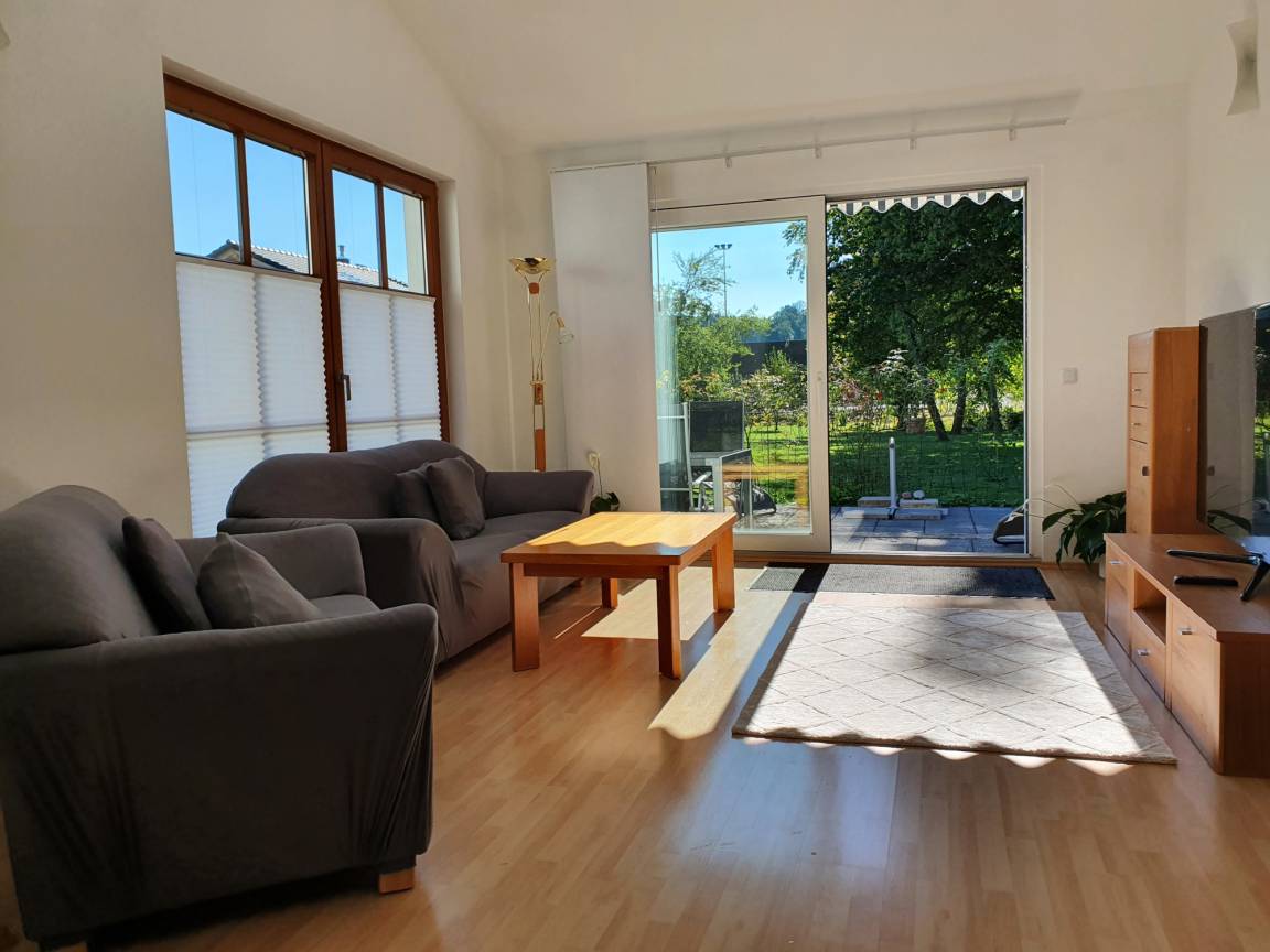 62 M² Ferienwohnung ∙ 4 Gäste - Bad Endorf