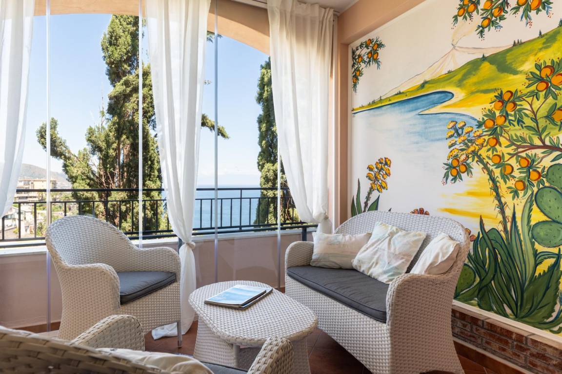 69 M² Apartment ∙ 1 Bedroom ∙ 4 Guests - Letojanni