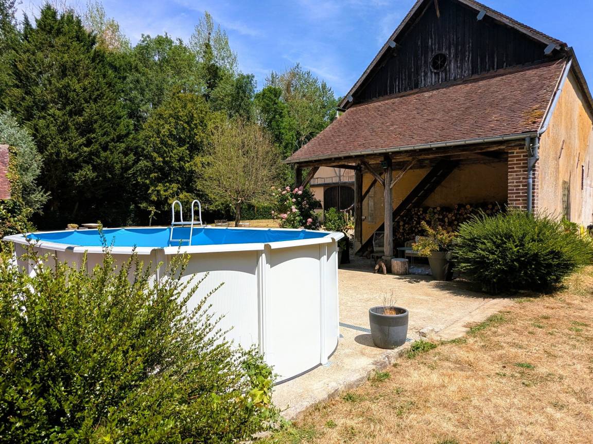 100 M² Cottage ∙ 2 Chambres ∙ 4 Personnes - Yonne
