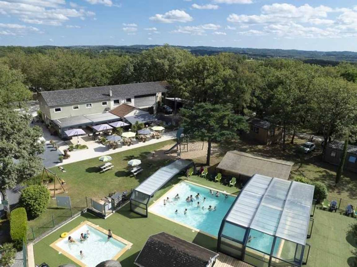 32 M² Camping ∙ 3 Chambres ∙ 6 Personnes - Souillac