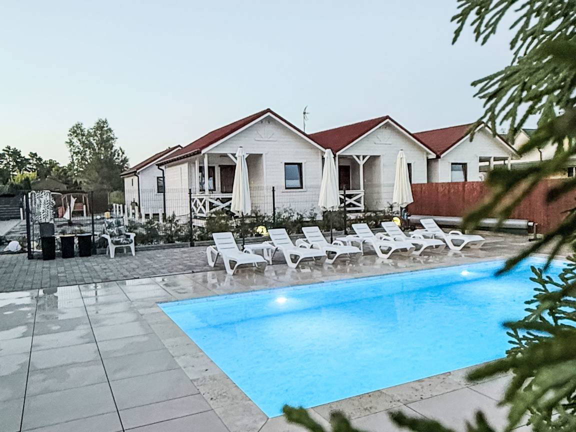 35 M² Ferienhaus ∙ 2 Schlafzimmer ∙ 5 Gäste - Dąbki