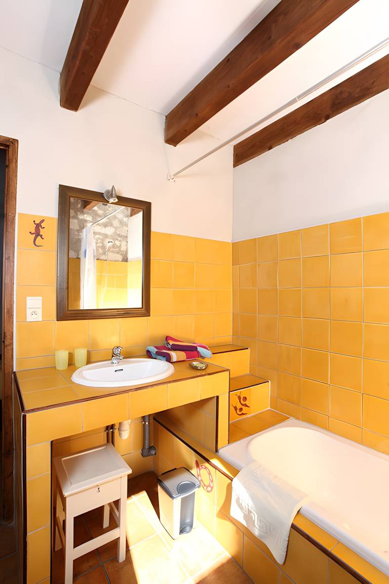 100 M² Maison De Vacances ∙ 3 Chambres ∙ 6 Personnes - Saint-Rémy-de-Provence