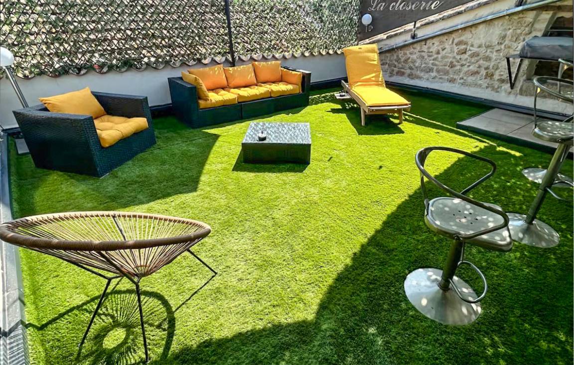 243 M² Huis ∙ 5 Slaapkamers ∙ 10 Gasten - Uzès