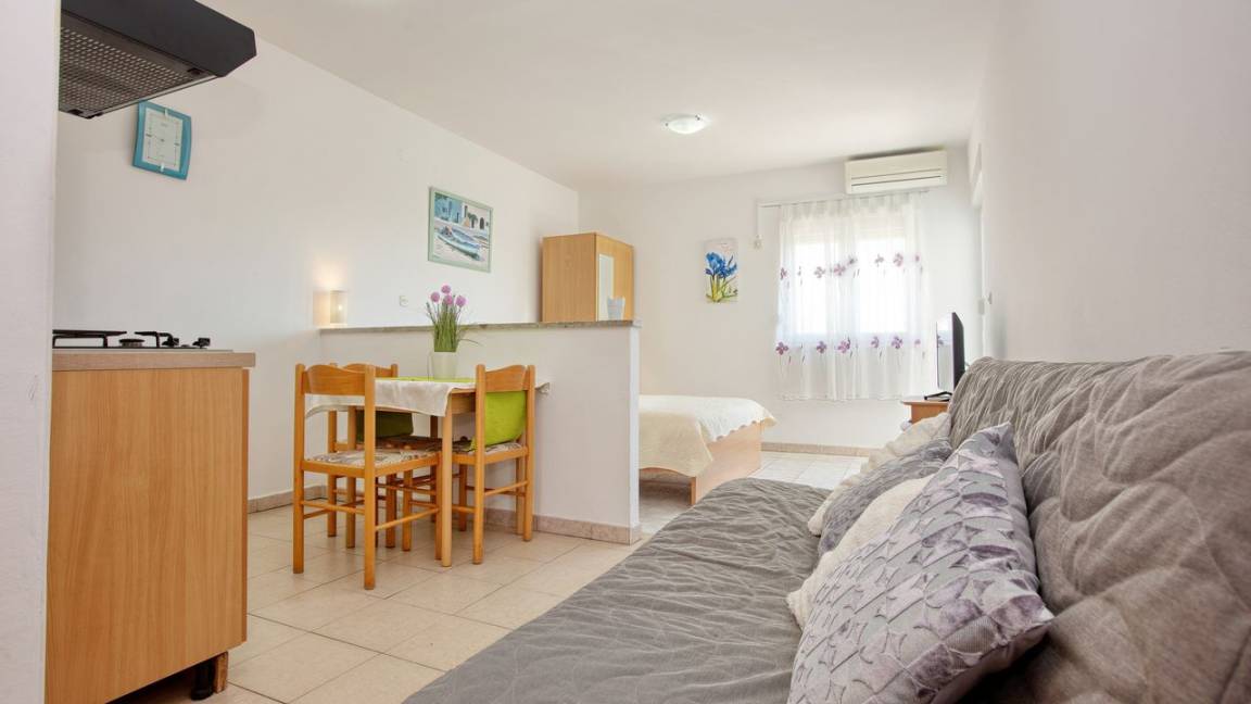 21 M² Hotel ∙ 1 Schlafzimmer ∙ 2 Gäste - Primošten