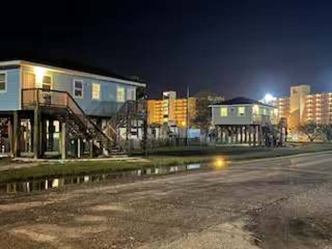 Apartment ∙ 1 Bedroom ∙ 4 Guests - Corpus Christi, TX