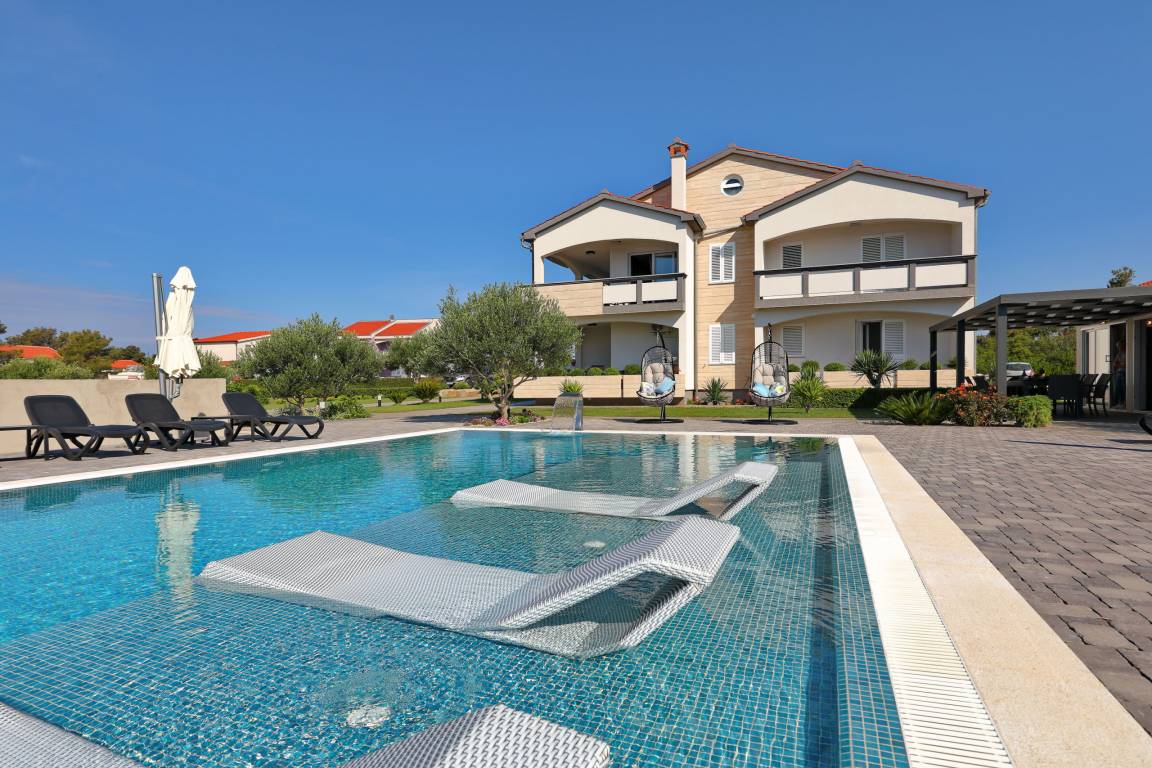 40 M² Apartment ∙ 1 Bedroom ∙ 4 Guests - Vir