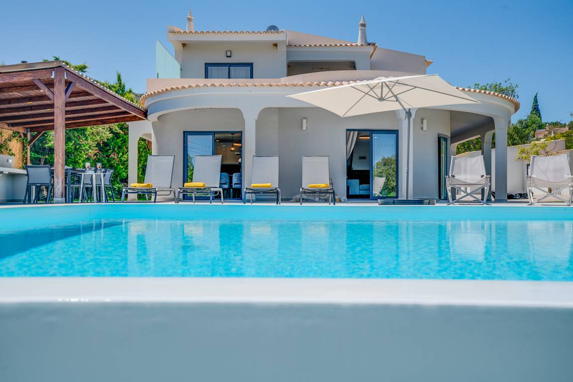 200 M² Villa ∙ 4 Slaapkamers ∙ 8 Gasten - Loulé