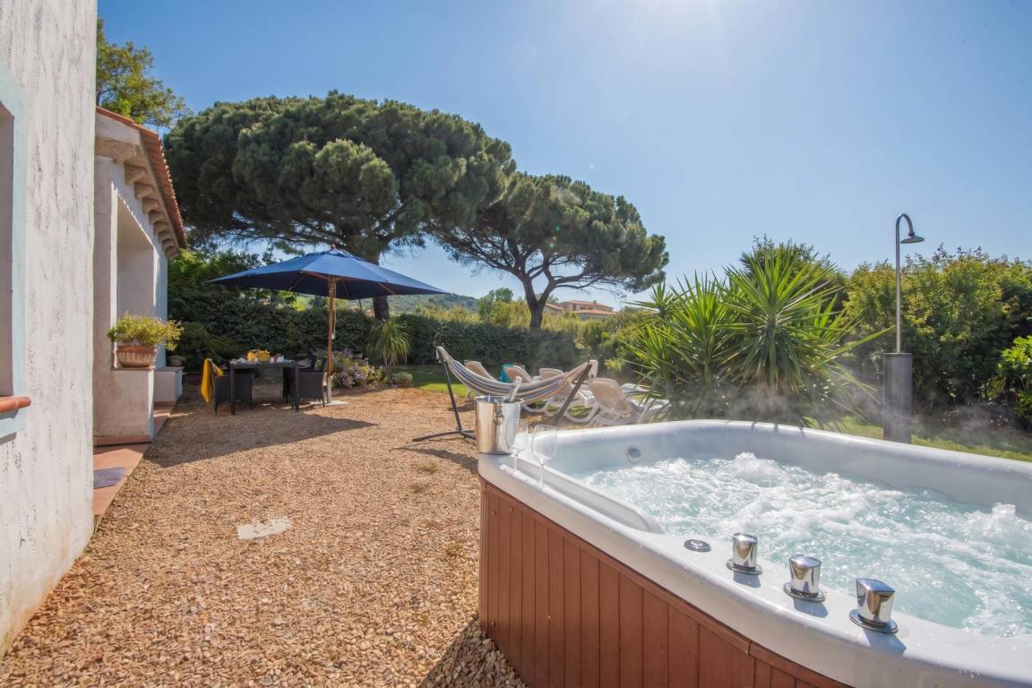 100 M² Appartement ∙ 2 Chambres ∙ 4 Personnes - Arzachena