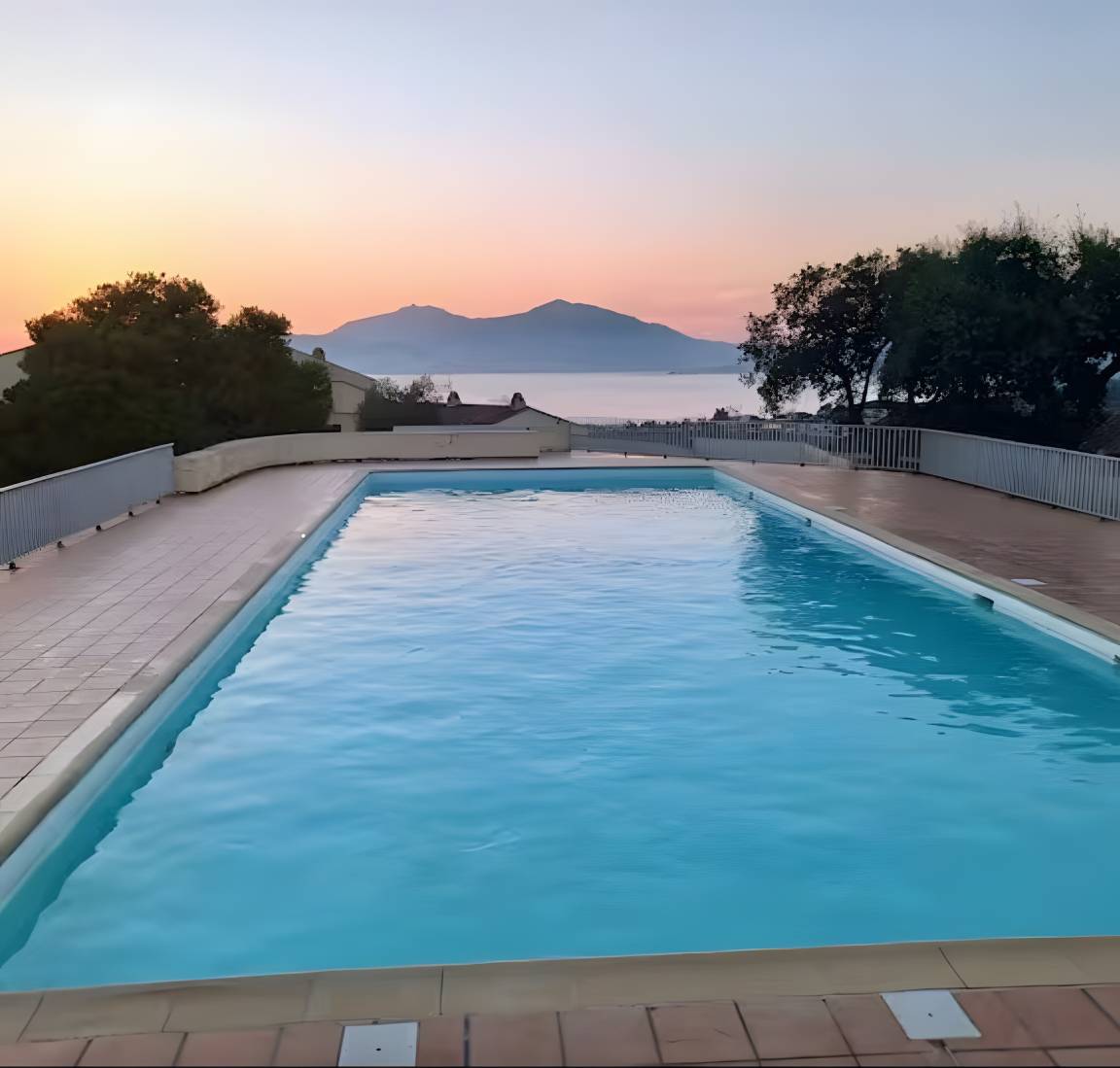 46 M² Appartement ∙ 1 Chambre ∙ 4 Personnes - Ajaccio