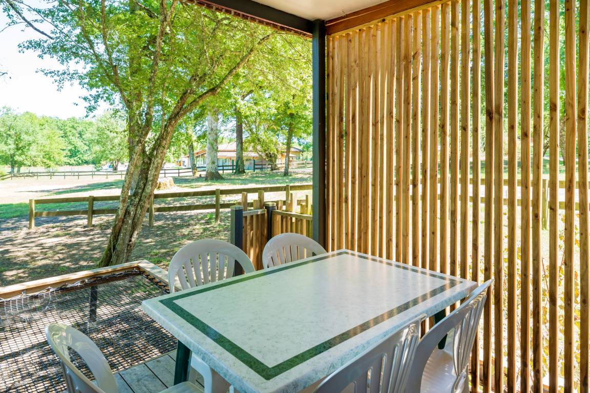 30 M² Camping ∙ 2 Habitaciones ∙ 5 Huéspedes - Gers
