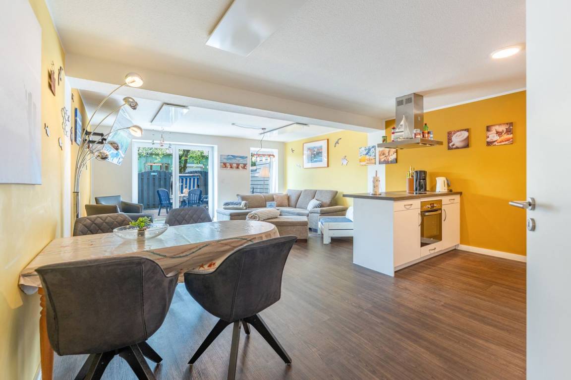 80 M² Apartament ∙ 1 Sypialnia ∙ 3 Gości - Husum