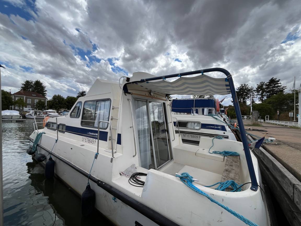 27 M² Péniche ∙ 1 Chambre ∙ 5 Personnes - Saône-et-Loire