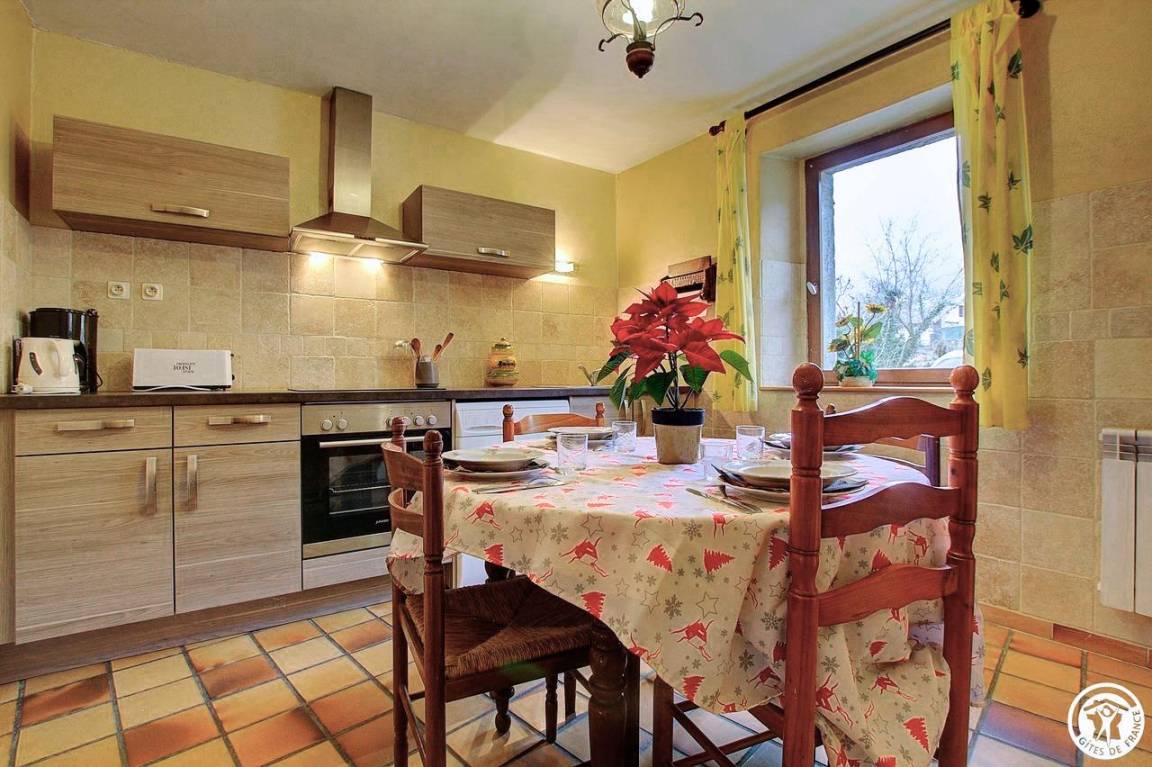 80 M² Gîte ∙ 2 Chambres ∙ 5 Personnes - Culoz