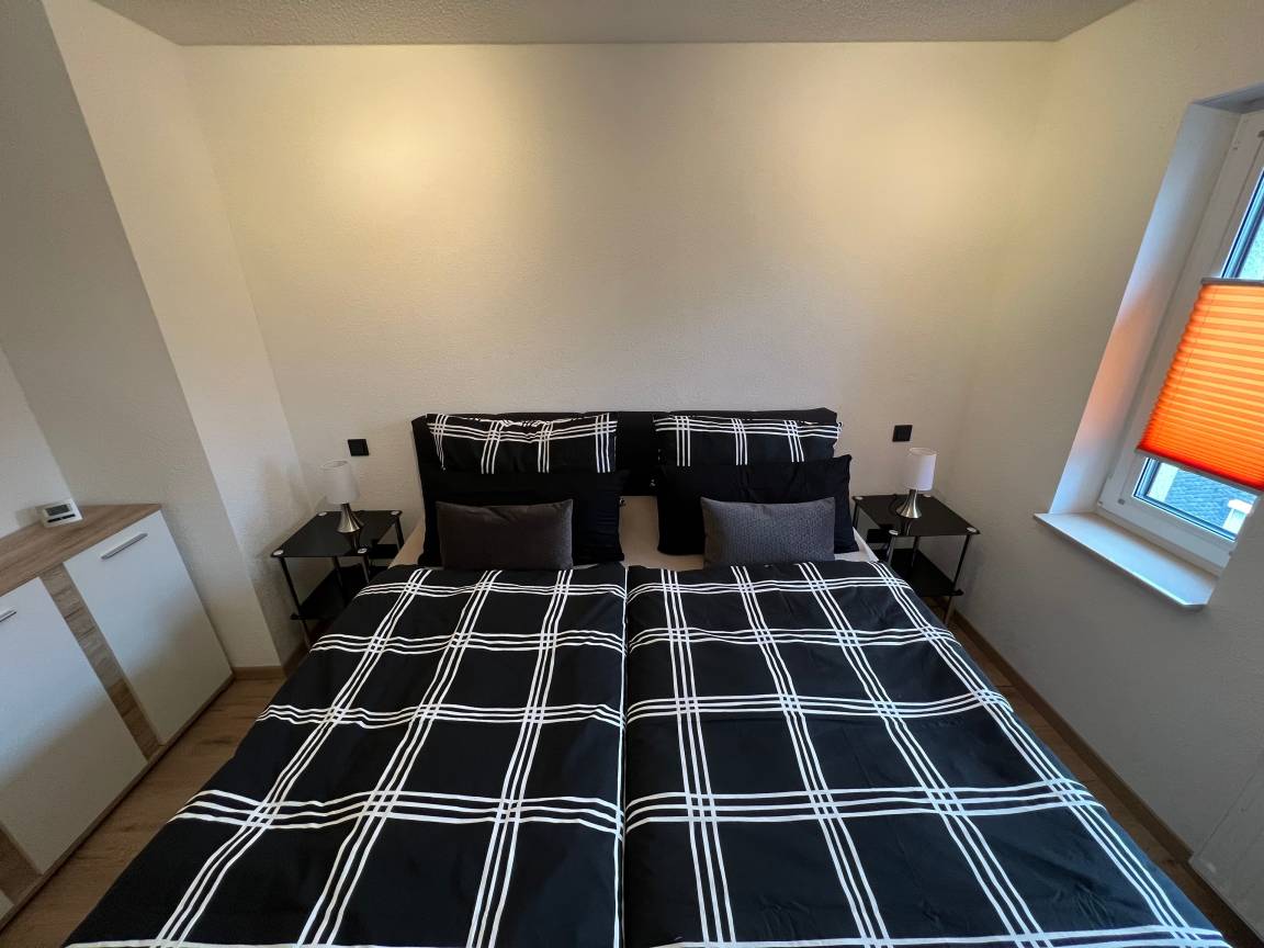 75 m² Ferienwohnung ∙ 1 Schlafzimmer ∙ 4 Gäste – Bild 11