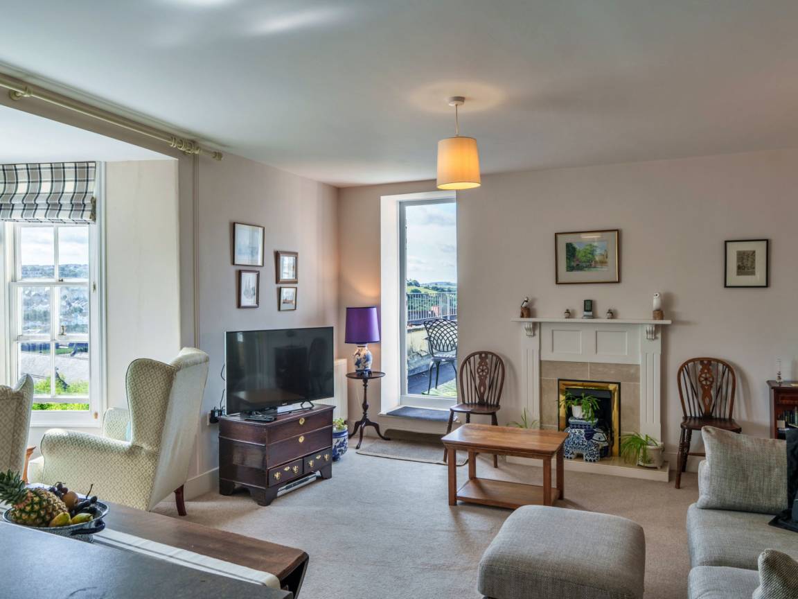 79 M² Apartment ∙ 2 Bedrooms ∙ 4 Guests - Barnstaple
