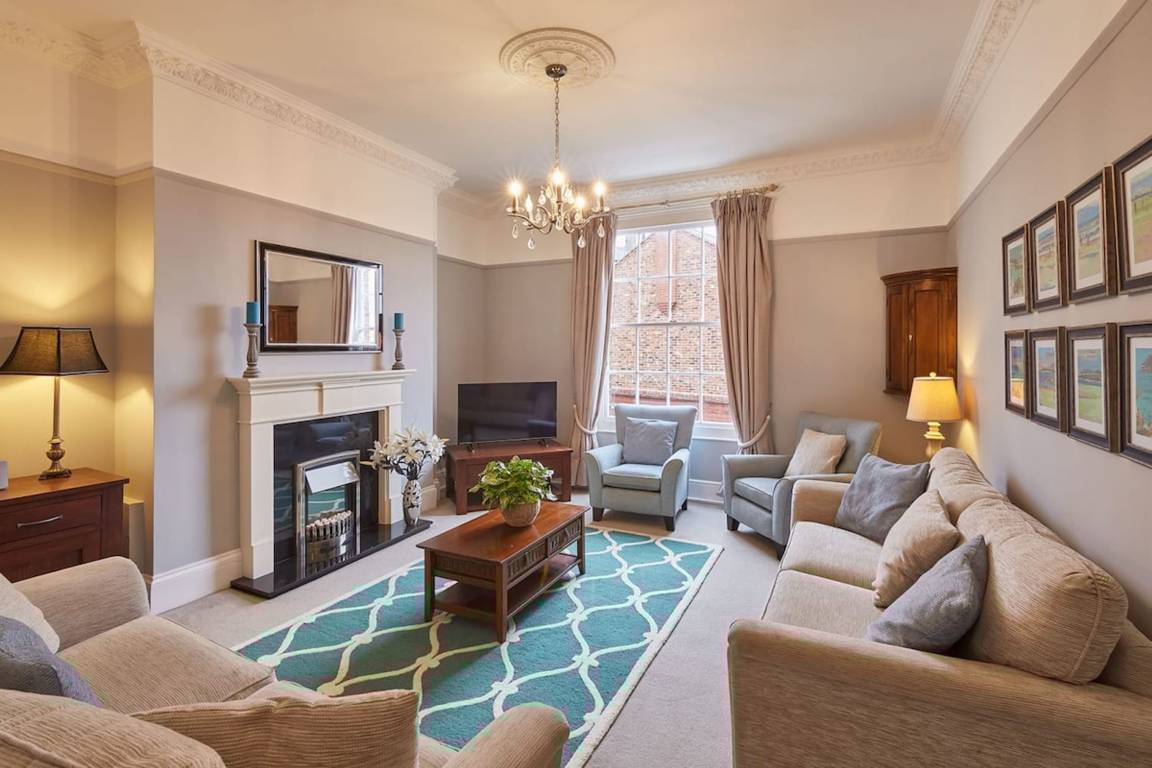 Apartment ∙ 4 Bedrooms ∙ 8 Guests - Whitby