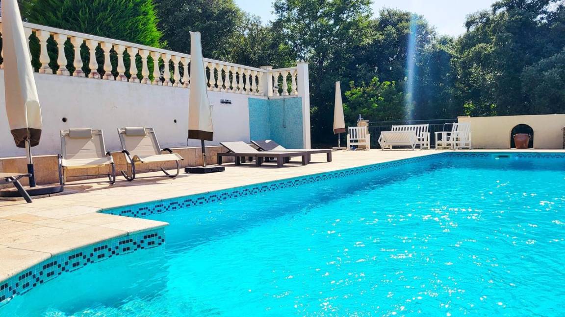 160 M² Appartement ∙ 3 Chambres ∙ 6 Personnes - Carcès
