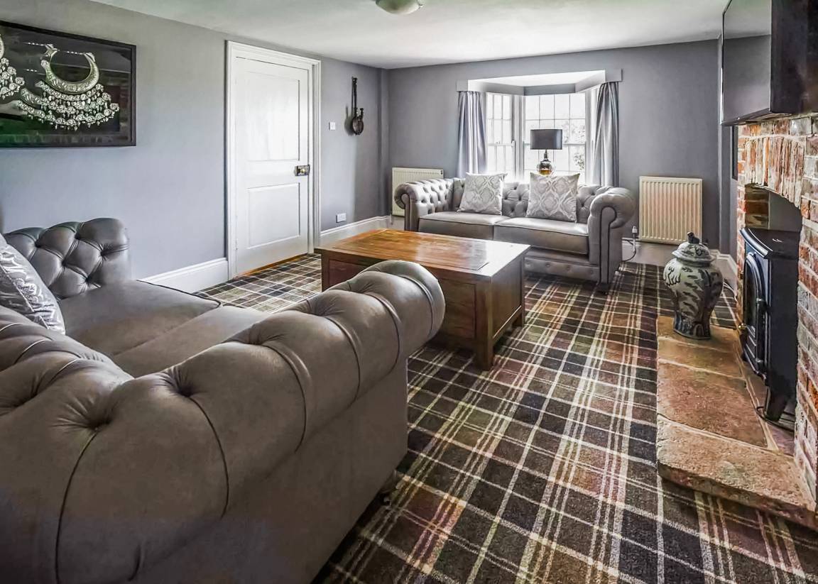 Cottage ∙ 4 Bedrooms ∙ 10 Guests - Selsey