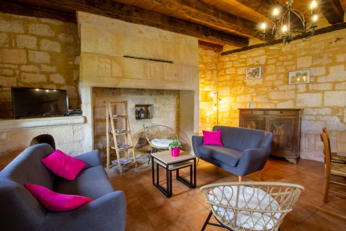 140 M² Gîte ∙ 3 Chambres ∙ 6 Personnes - Souillac
