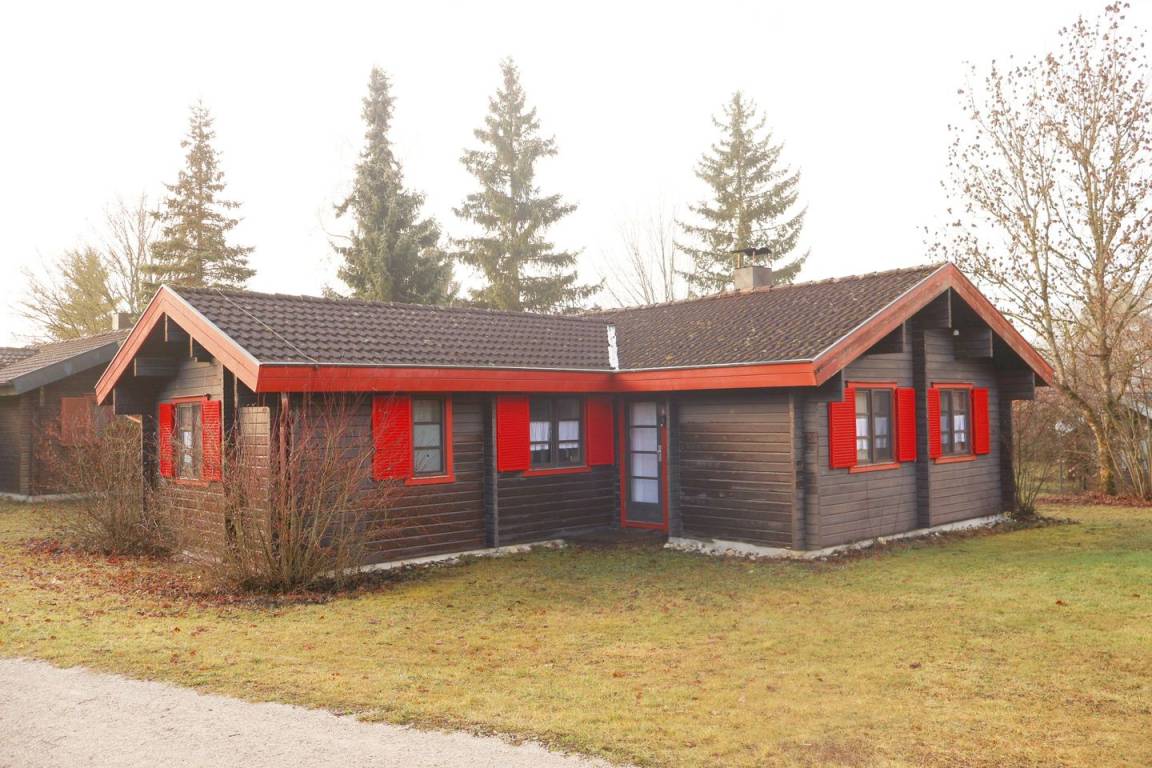 70 M² Ferienhaus ∙ 3 Schlafzimmer ∙ 6 Gäste - Hayingen